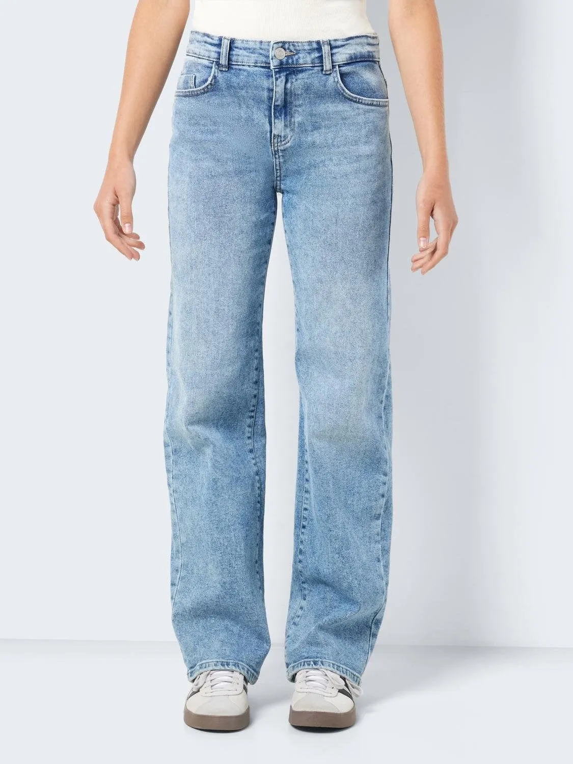 Light Blue Denim Jeans med vidde - Yolanda - Noisy May